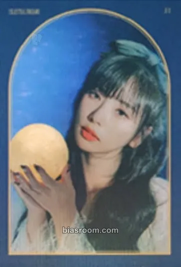 JiU 2022 Season's Greetings Photocard - Dreamcatcher - Dreamcatcher K-pop photocard
