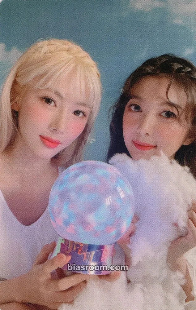 2022 Season's Greetings Photocard - Dreamcatcher - Dreamcatcher K-pop photocard