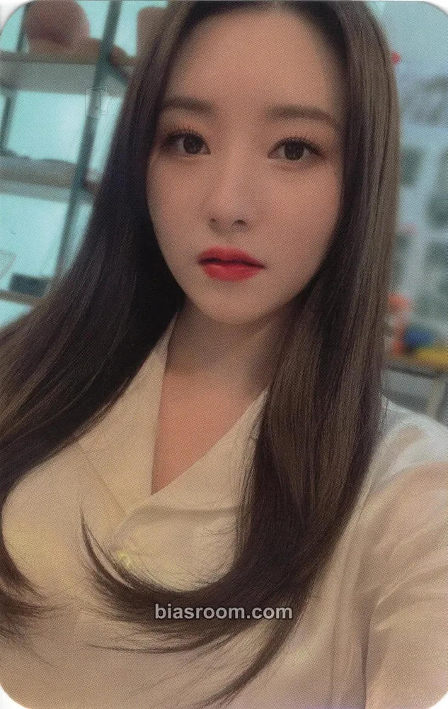 SuA 5th anniversary Photocard - Dreamcatcher - Dreamcatcher K-pop photocard