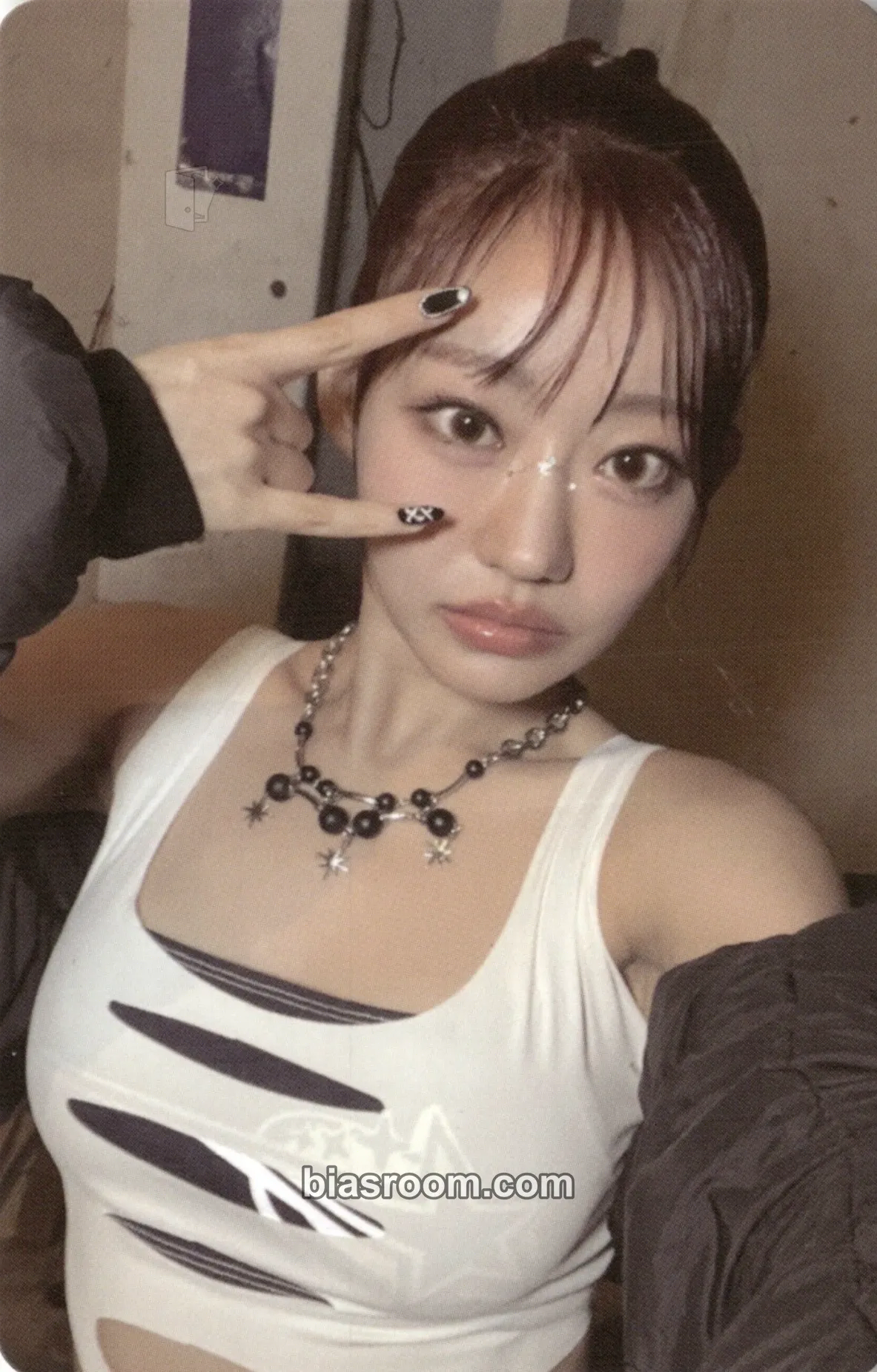 Julie Born to be XX Photocard - KISS OF LIFE - KISS OF LIFE K-pop photocard