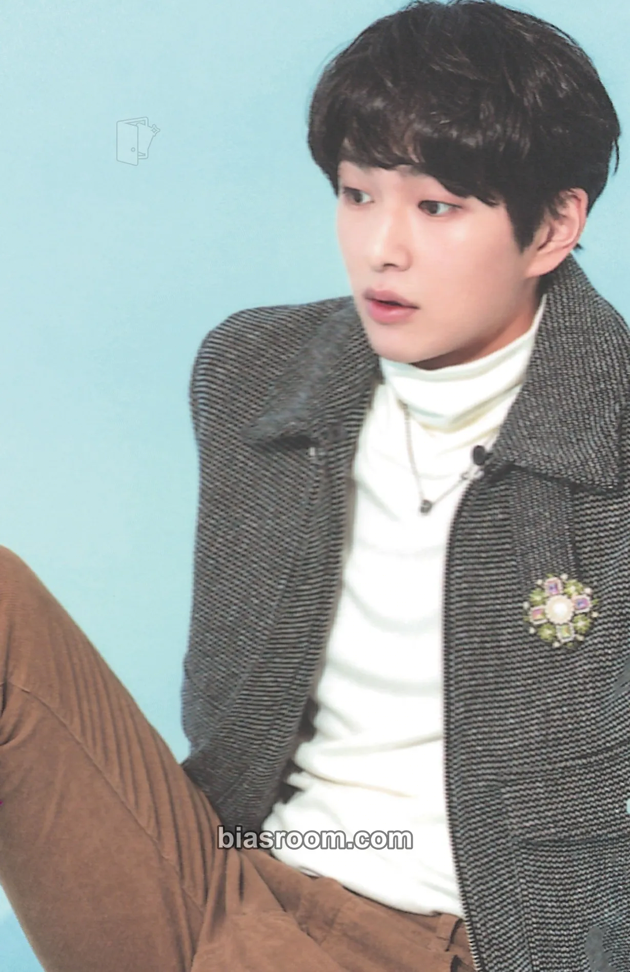 Onew SHINee 2018 Season's Greetings Photocard - SHINee - SHINee K-pop photocard