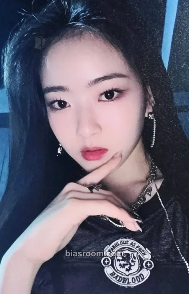VVUP - Suyeon - Locked On Album album photocard pre-order benefit (pob) apple music