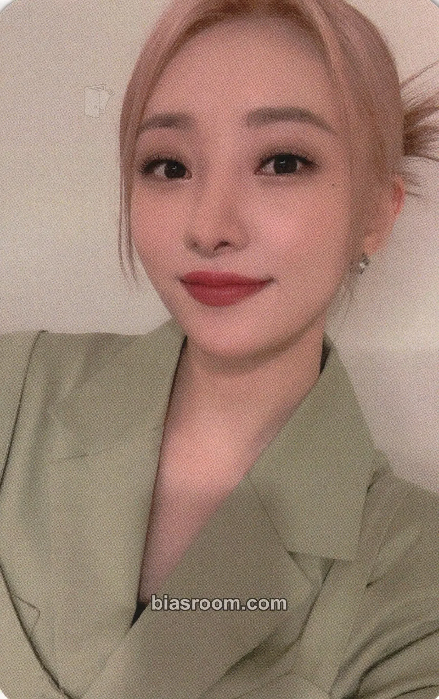 SuA Apocalypse : Save Us Photocard - Dreamcatcher - Dreamcatcher K-pop photocard