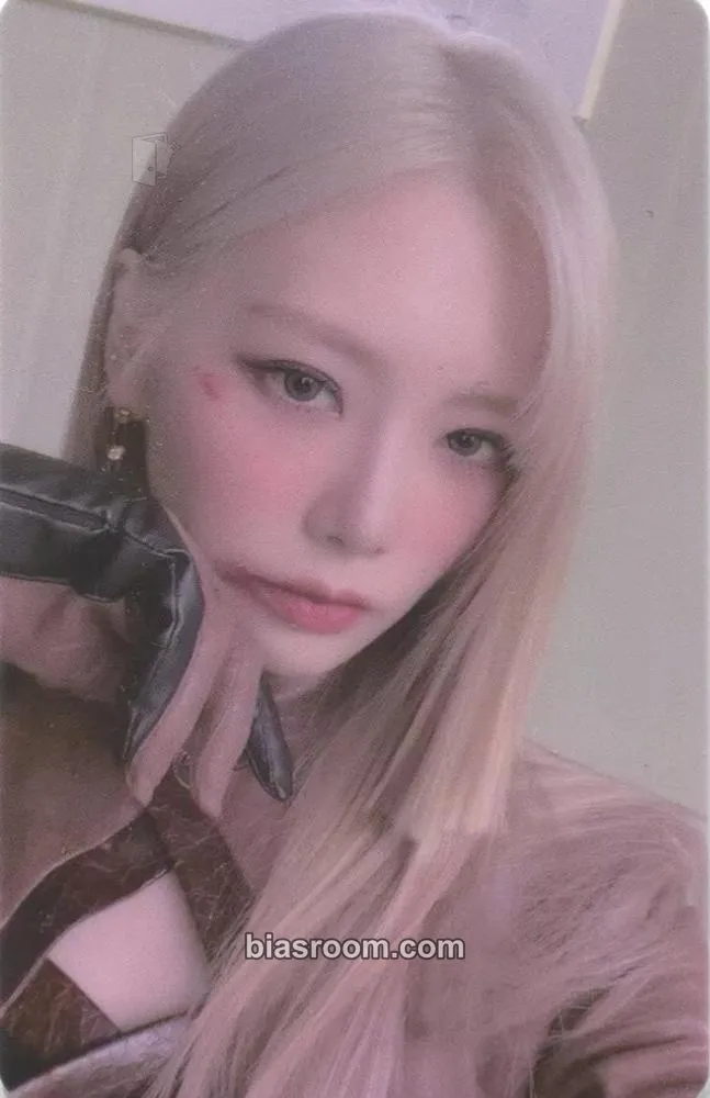 JiU Apocalypse : Save Us Photocard - Dreamcatcher - Dreamcatcher K-pop photocard