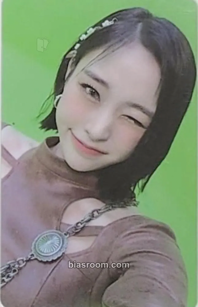 Gahyun Apocalypse : Save Us Photocard - Dreamcatcher - Dreamcatcher K-pop photocard