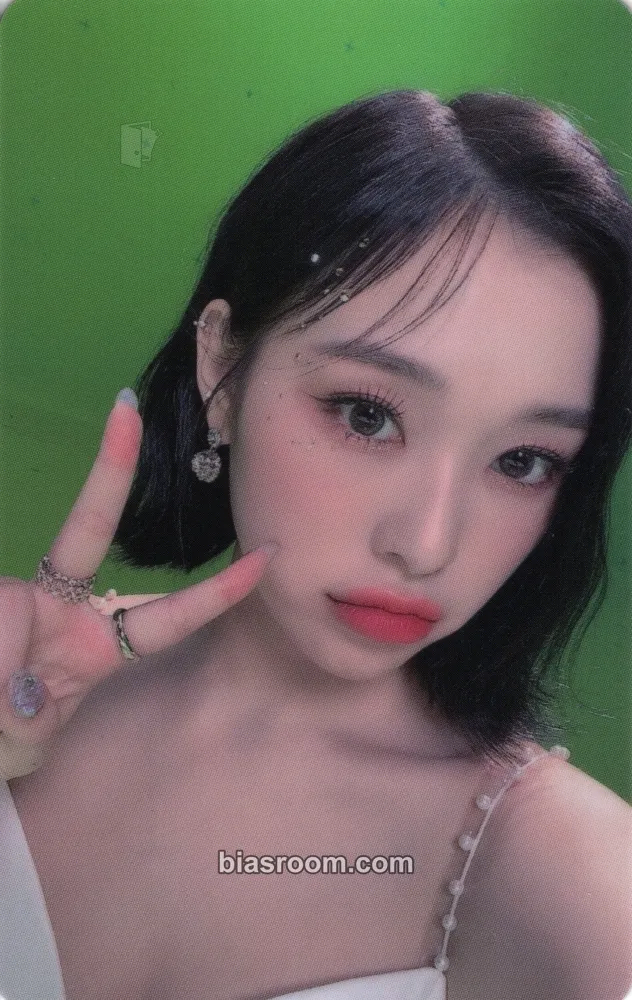 Gahyun Apocalypse : Save Us Photocard - Dreamcatcher - Dreamcatcher K-pop photocard
