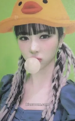 Yoohyeon Apocalypse : Save Us Photocard - Dreamcatcher - Dreamcatcher K-pop photocard
