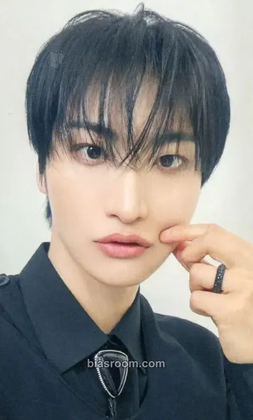 Seonghwa Ashes to Light Photocard - ATEEZ - ATEEZ K-pop photocard
