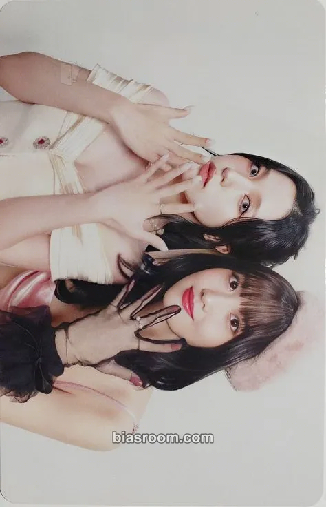 HAUTE COUTURE Photocard - TWICE - TWICE K-pop photocard