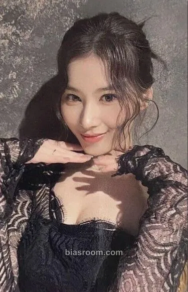 Sana Masterpiece Photocard - TWICE - TWICE K-pop photocard