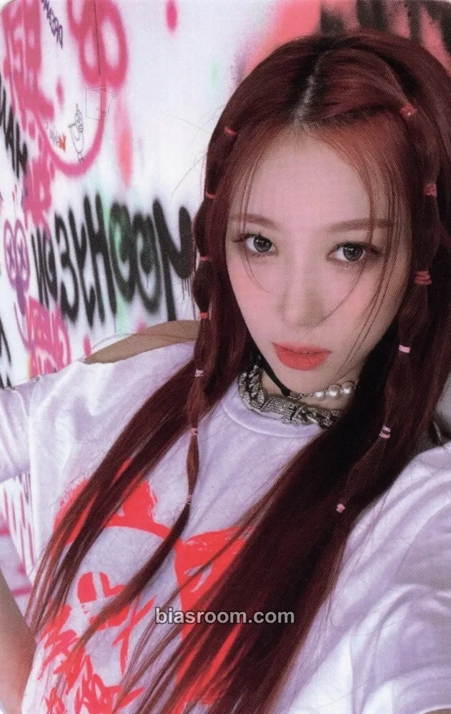 Handong Pink Monster & Dream Kiss Photocard - Dreamcatcher - Dreamcatcher K-pop photocard