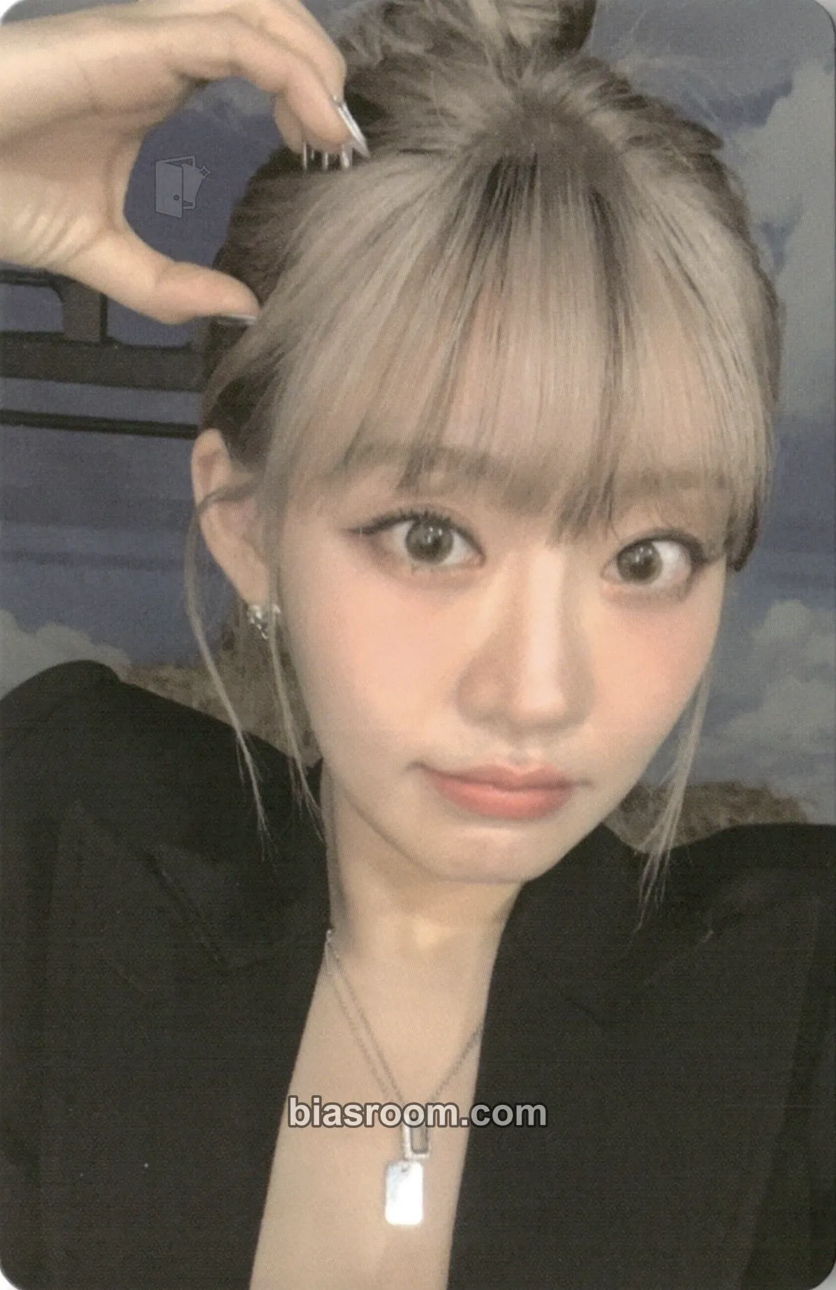 Julie Midas Touch Photocard - KISS OF LIFE - KISS OF LIFE K-pop photocard