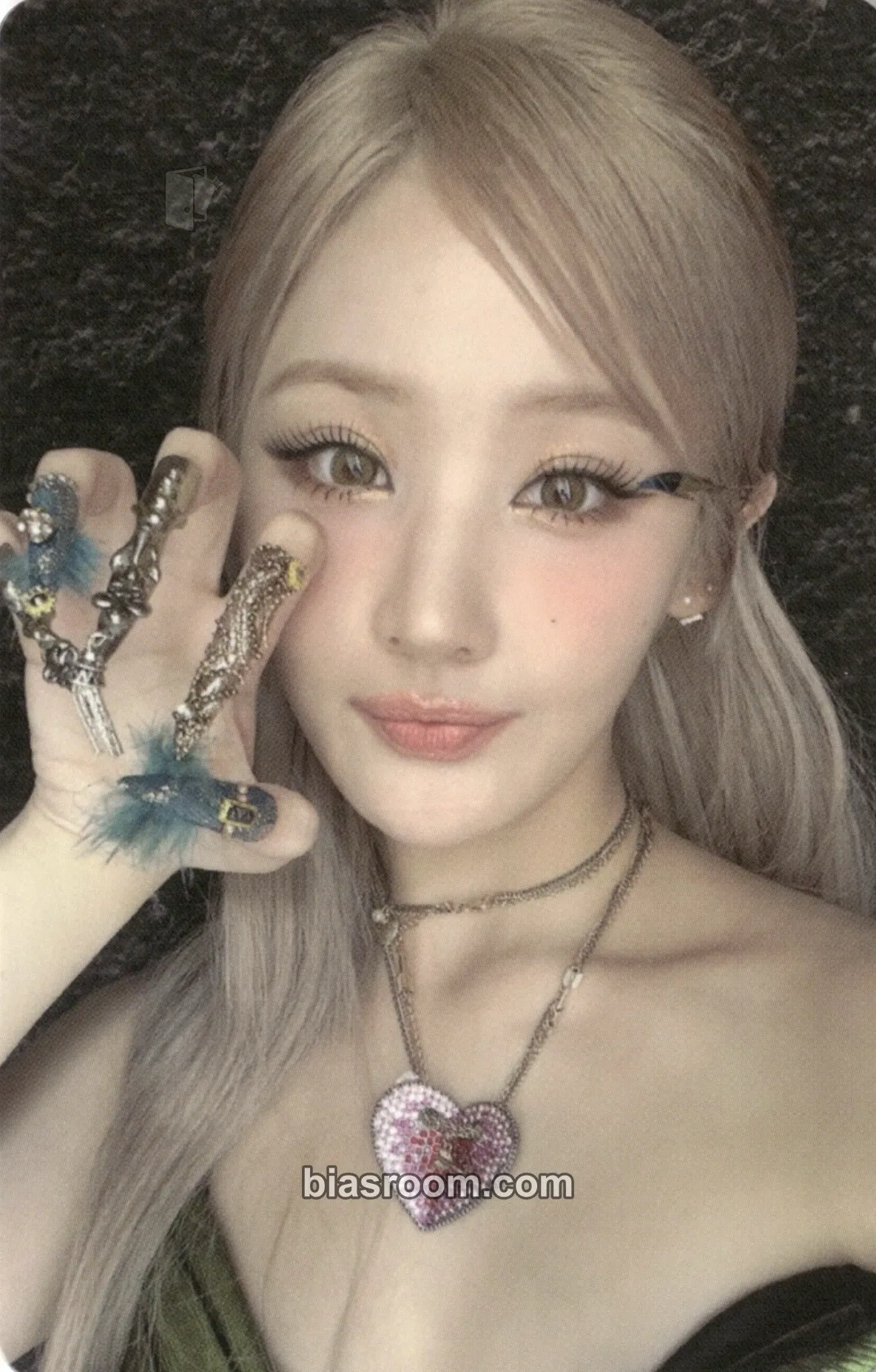 Belle Midas Touch Photocard - KISS OF LIFE - KISS OF LIFE K-pop photocard