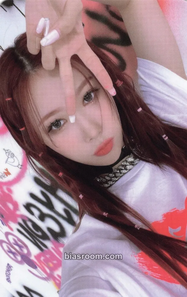 Handong Pink Monster & Dream Kiss Photocard - Dreamcatcher - Dreamcatcher K-pop photocard