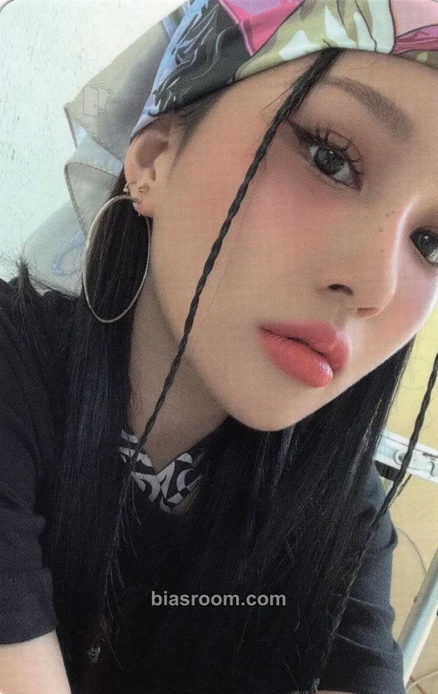 Siyeon Pink Monster & Dream Kiss Photocard - Dreamcatcher - Dreamcatcher K-pop photocard