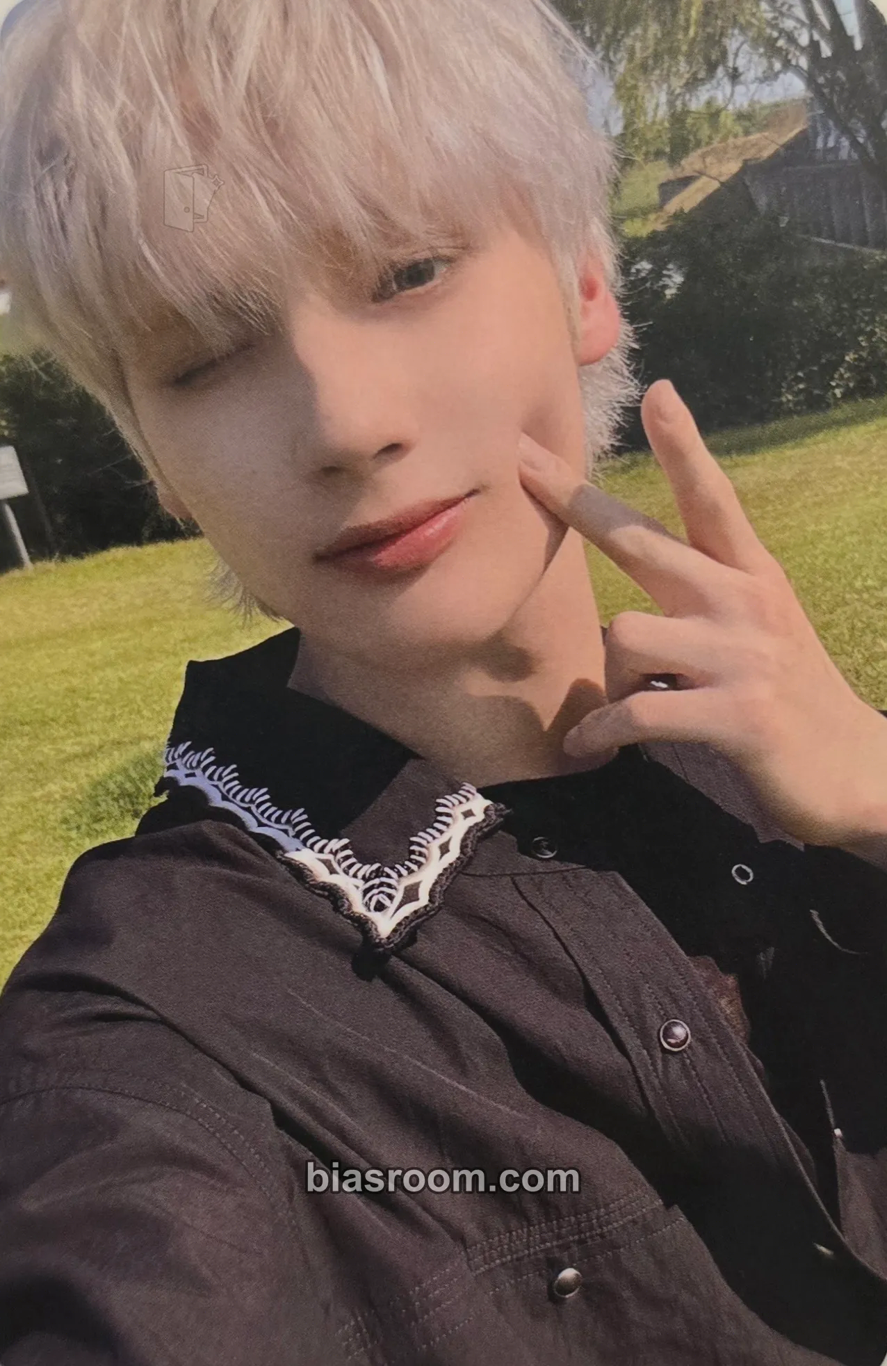 Huening Kai Act: Tomorrow Photocard - TOMORROW X TOGETHER - TOMORROW X TOGETHER K-pop photocard