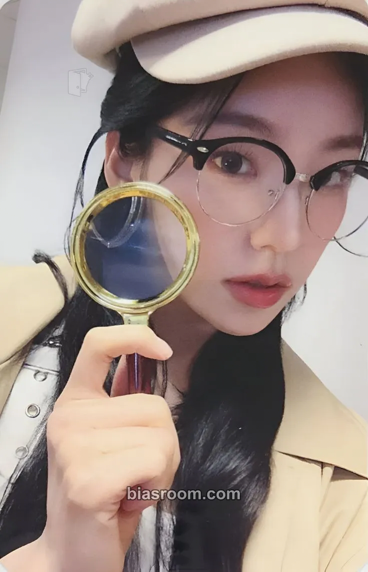 Yeji GOLD Photocard - ITZY - ITZY K-pop photocard