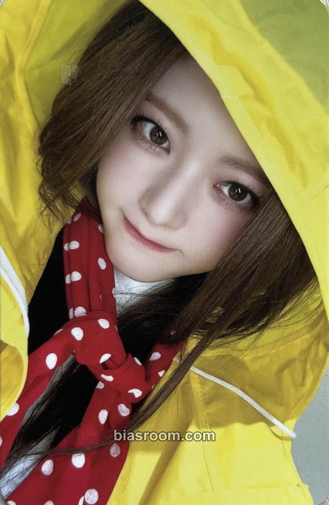 Yuna GOLD Photocard - ITZY - ITZY K-pop photocard