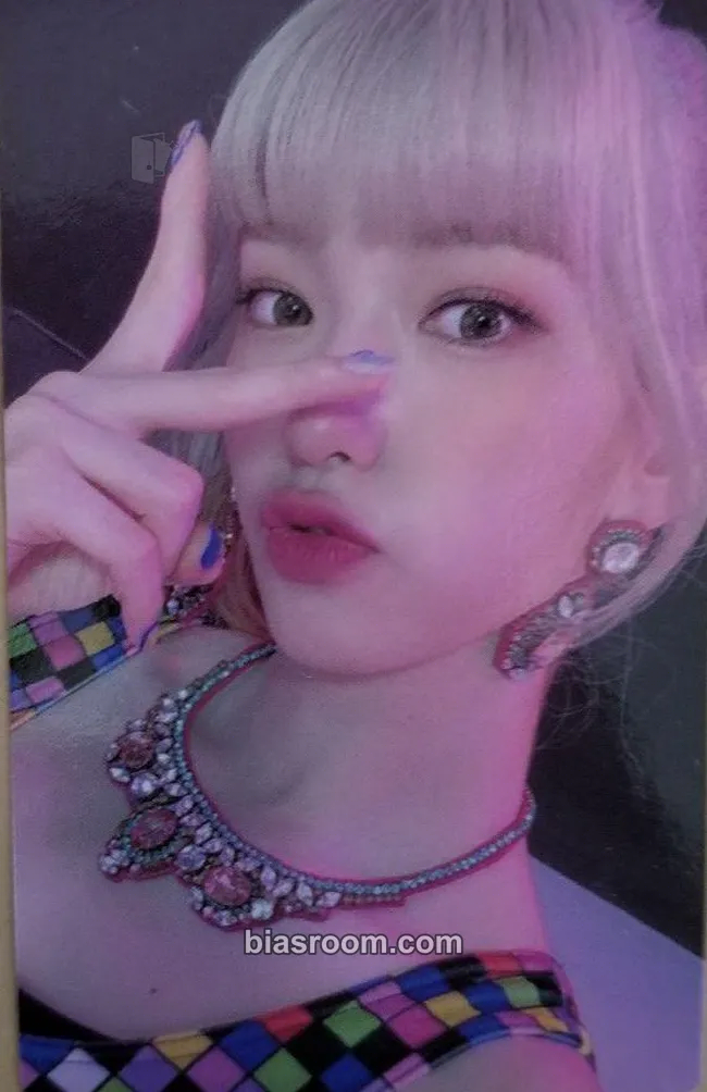 Suyun Blue Punch Photocard - Rocket Punch - Rocket Punch K-pop photocard