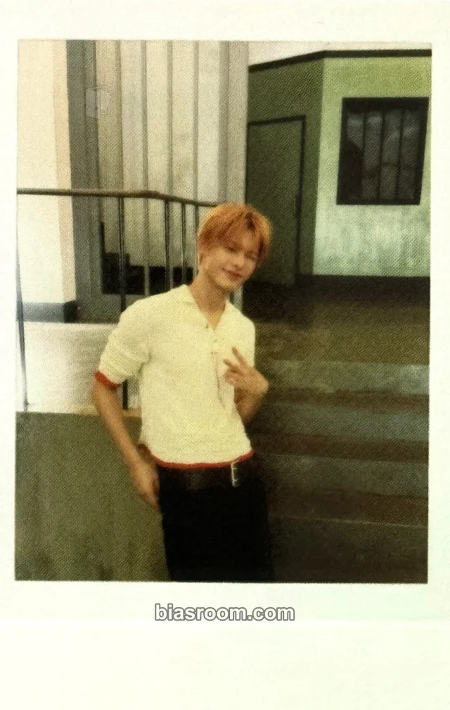 CORTIS - James - Season's Greetings 2026 Other season's greetings polaroid photo set