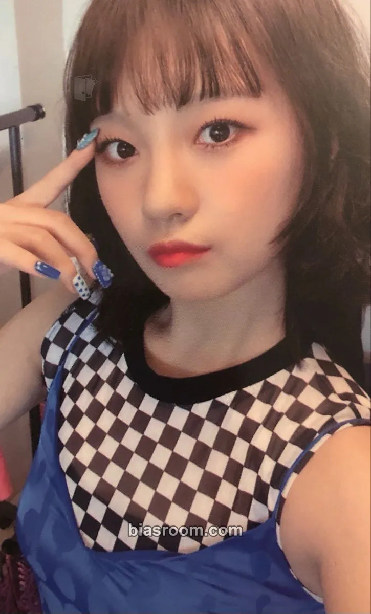 Sohee Blue Punch Photocard - Rocket Punch - Rocket Punch K-pop photocard