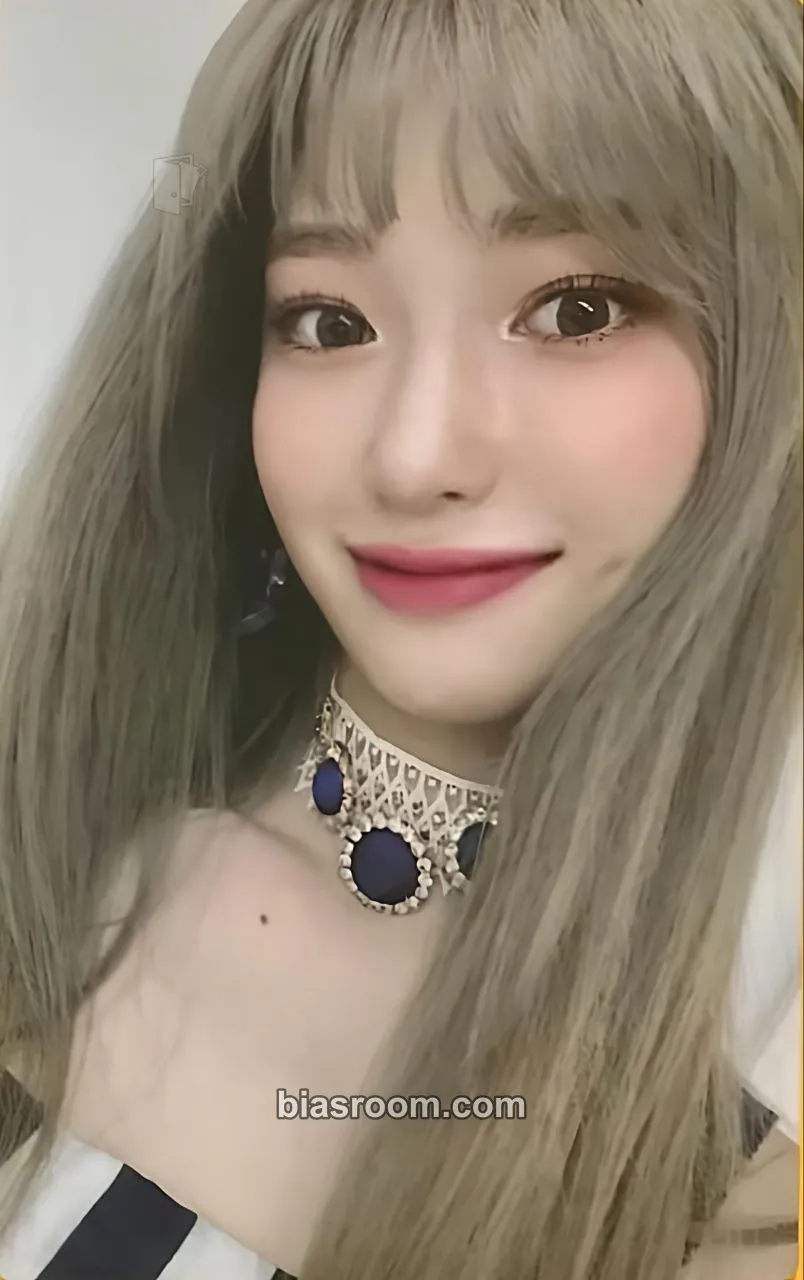 Suyun Blue Punch Photocard - Rocket Punch - Rocket Punch K-pop photocard