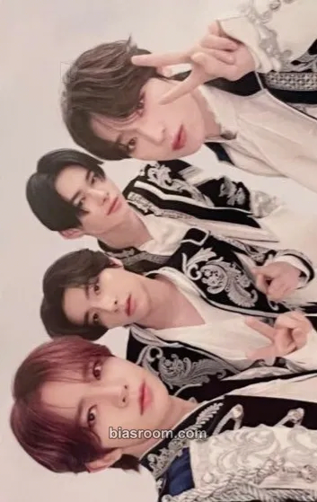 World Tour 'Fate Plus' Photocard - ENHYPEN - ENHYPEN K-pop photocard