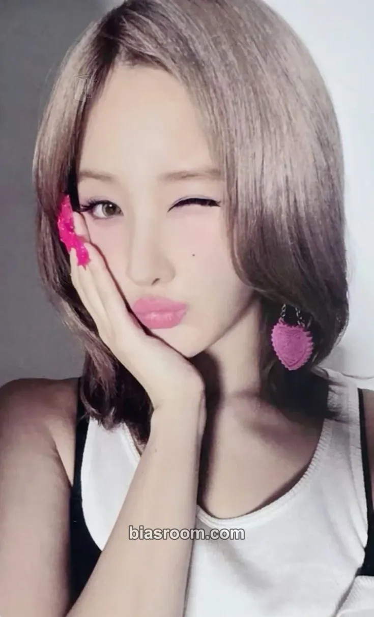 Belle Lose Yourself Photocard - KISS OF LIFE - KISS OF LIFE K-pop photocard