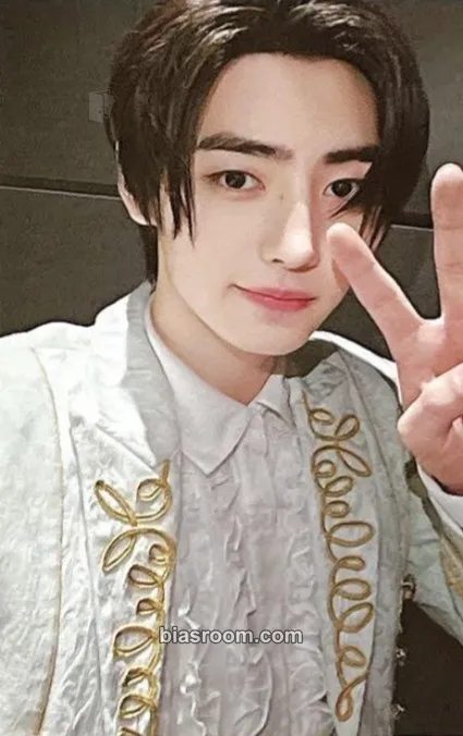 Sunghoon World Tour 'Fate Plus' Photocard - ENHYPEN - ENHYPEN K-pop photocard