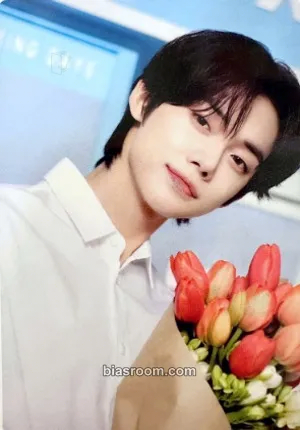 Yeonjun Birthday Merch Photocard - TOMORROW X TOGETHER - TOMORROW X TOGETHER K-pop photocard