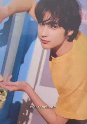 Huening Kai Birthday Merch Photocard - TOMORROW X TOGETHER - TOMORROW X TOGETHER K-pop photocard