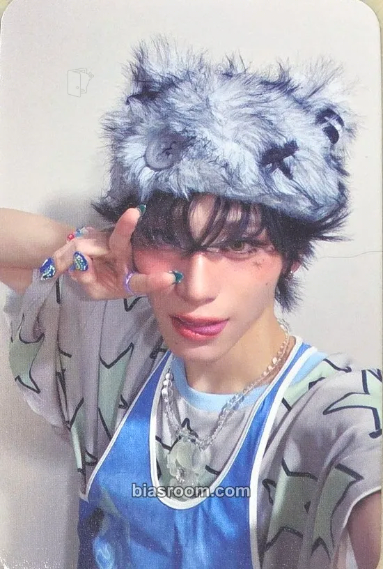 Haru UXLXVE Photocard - XLOV - XLOV K-pop photocard