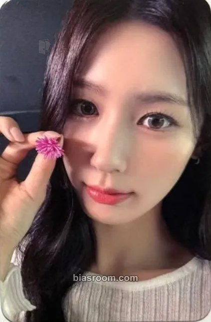 Miyeon MY, Lover Photocard - i-dle - i-dle K-pop photocard