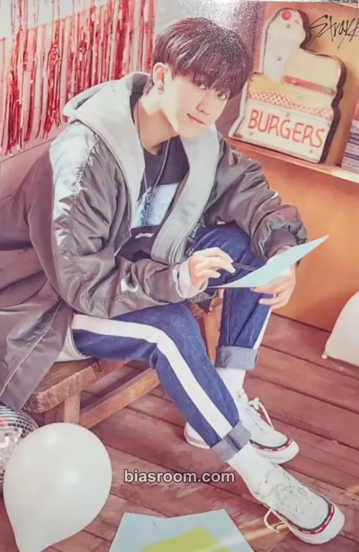 Changbin UNVEIL TOUR ‘I am…’ Photocard - Stray Kids - Stray Kids K-pop photocard