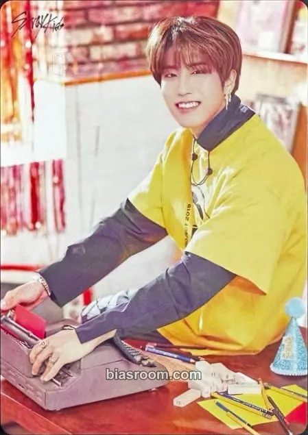 HAN UNVEIL TOUR ‘I am…’ Photocard - Stray Kids - Stray Kids K-pop photocard