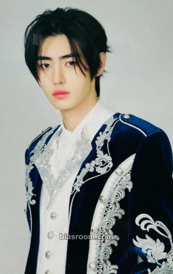 Sunghoon World Tour 'Fate Plus' Photocard - ENHYPEN - ENHYPEN K-pop photocard