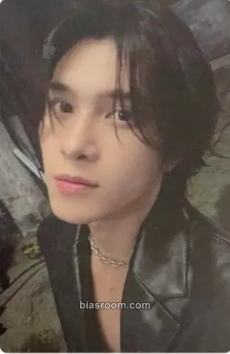 Hendery Golden Age Photocard - NCT - NCT K-pop photocard
