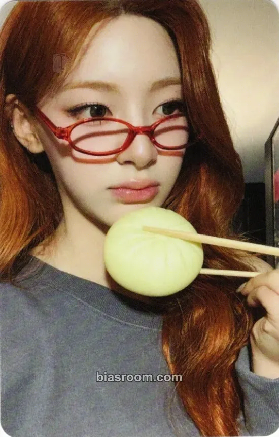 Seeun I WANT IT Photocard - STAYC - STAYC K-pop photocard