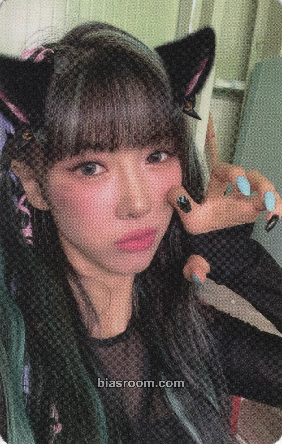 Yoohyeon Apocalypse : Follow Us Photocard - Dreamcatcher - Dreamcatcher K-pop photocard