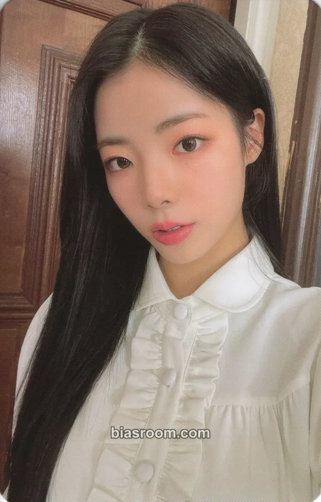 Na Goeun Geekyland Photocard - PURPLE KISS - PURPLE KISS K-pop photocard