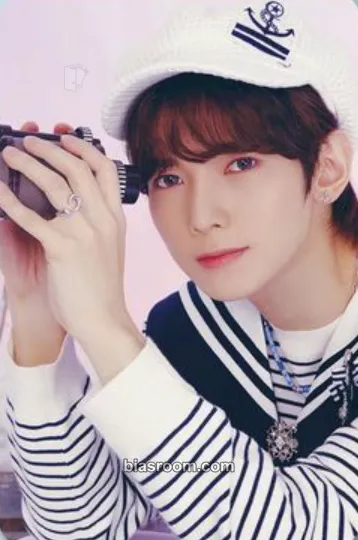 Yeosang ANITEEZ IN ILLUSION Photocard - ATEEZ - ATEEZ K-pop photocard