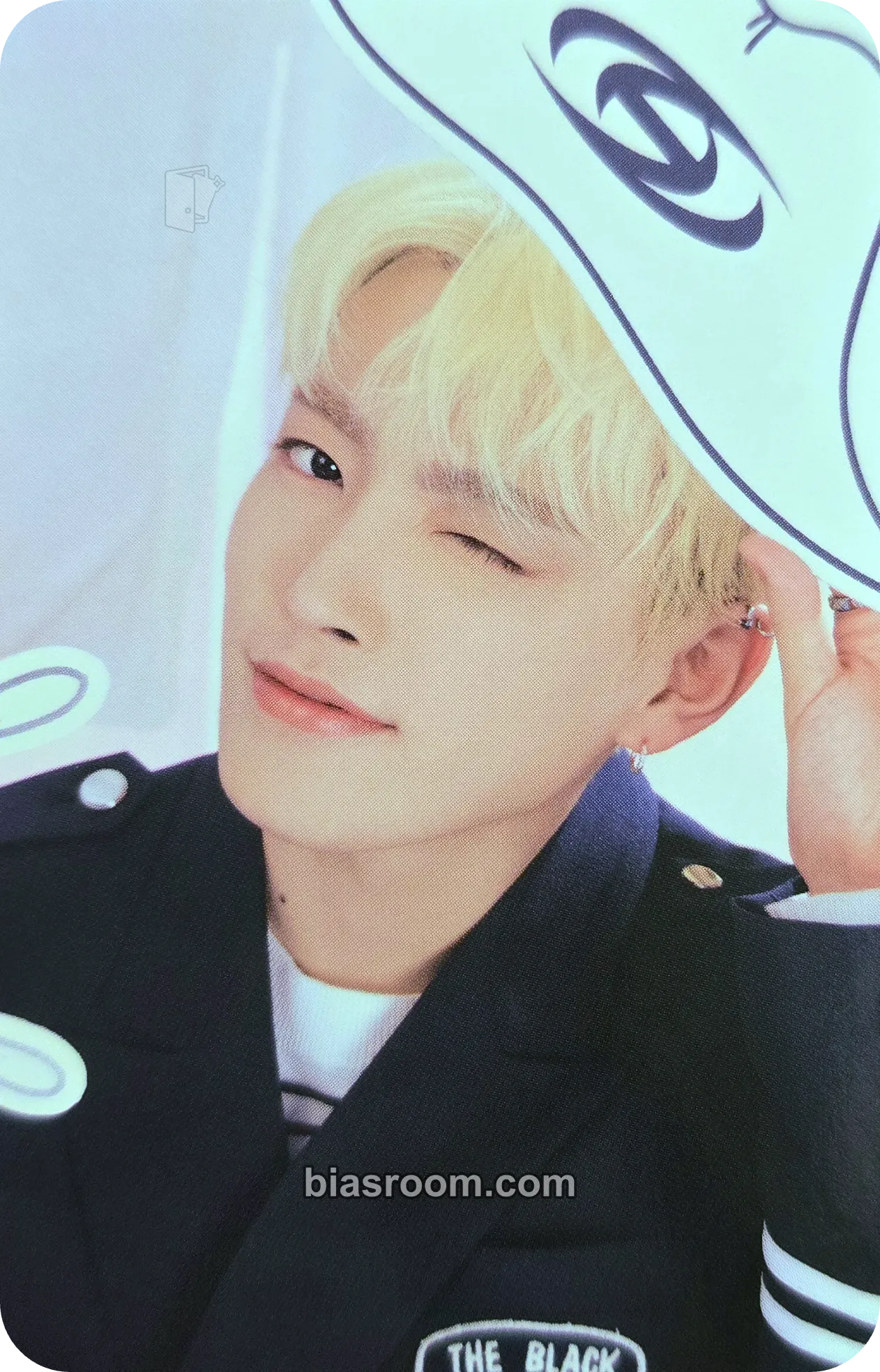 Hongjoong ANITEEZ IN ILLUSION Photocard - ATEEZ - ATEEZ K-pop photocard