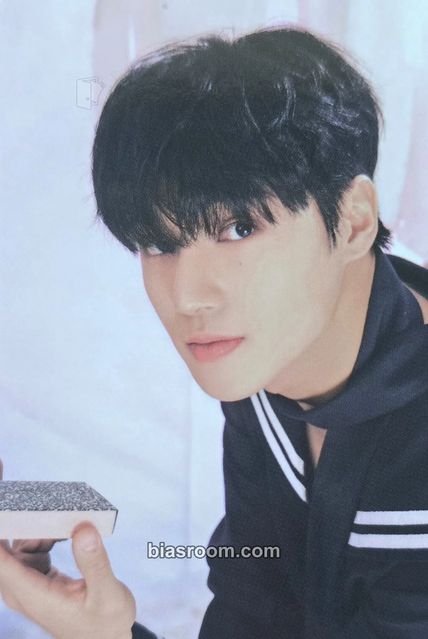 Wooyoung ANITEEZ IN ILLUSION Photocard - ATEEZ - ATEEZ K-pop photocard
