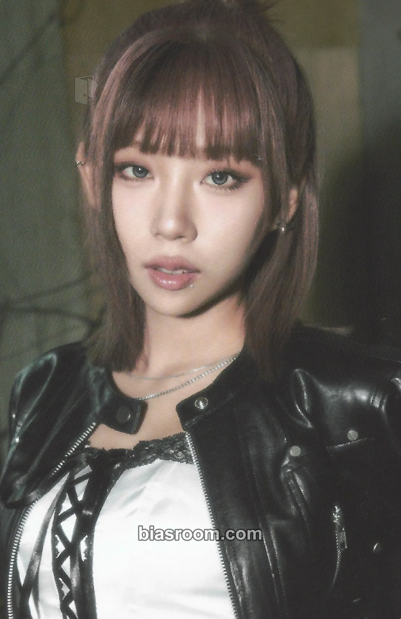 Dosie HEADWAY Photocard - PURPLE KISS - PURPLE KISS K-pop photocard