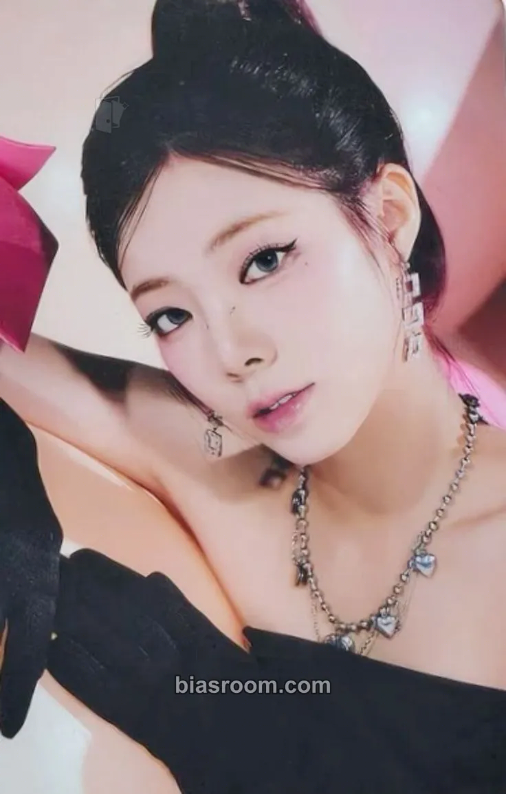 Na Goeun BXX Photocard - PURPLE KISS - PURPLE KISS K-pop photocard