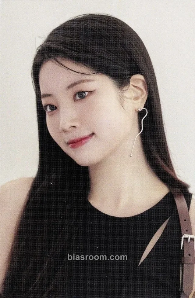 TWICE - Dahyun - BETWEEN 1&2 Album monograph album photocard
