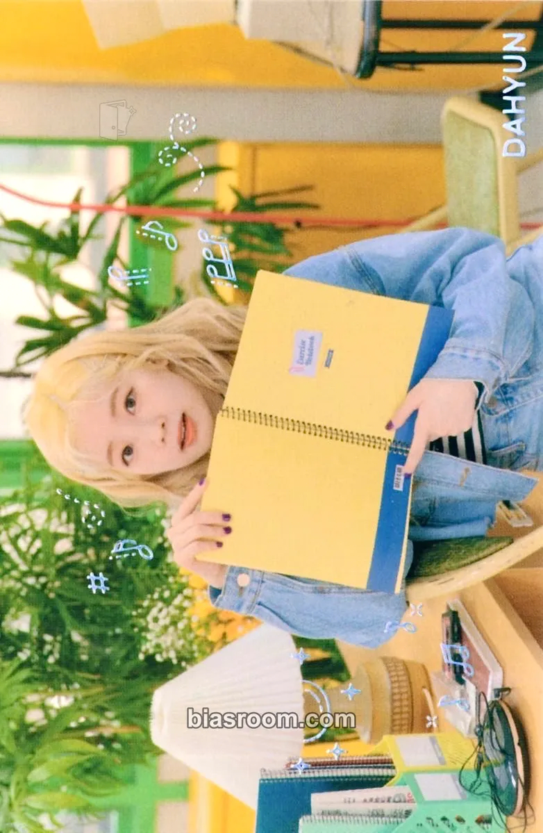 Dahyun TWICE University Photocard - TWICE - TWICE K-pop photocard