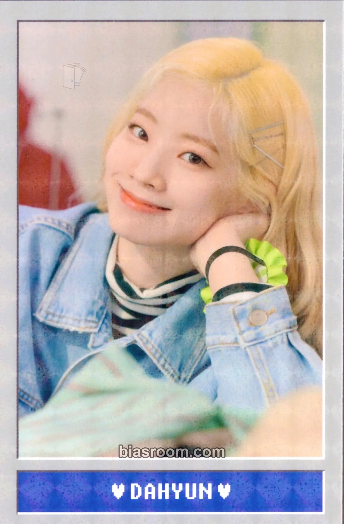 Dahyun TWICE University Photocard - TWICE - TWICE K-pop photocard