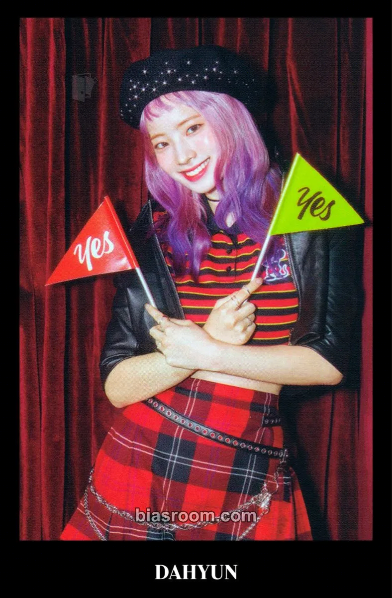 Dahyun YES or YES Photocard - TWICE - TWICE K-pop photocard