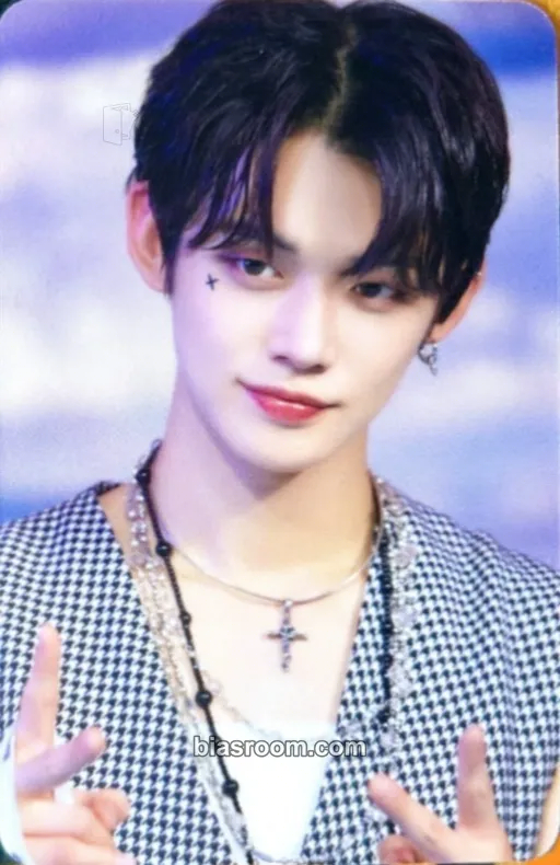 Yeonjun D'Icon DICON D'Festa Special Edition Photocard - TOMORROW X TOGETHER - TOMORROW X TOGETHER K-pop photocard